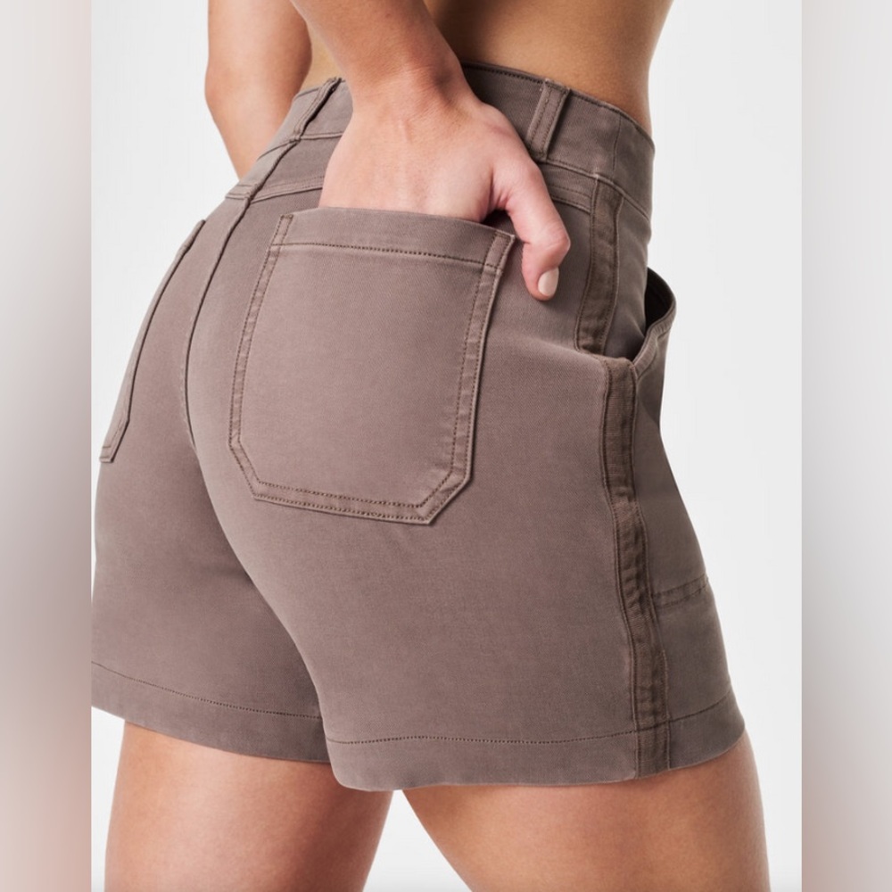 SPANX STRETCH TWILL SHORTS 6" size xl women’s in smoke brown - Picture 2 of 7